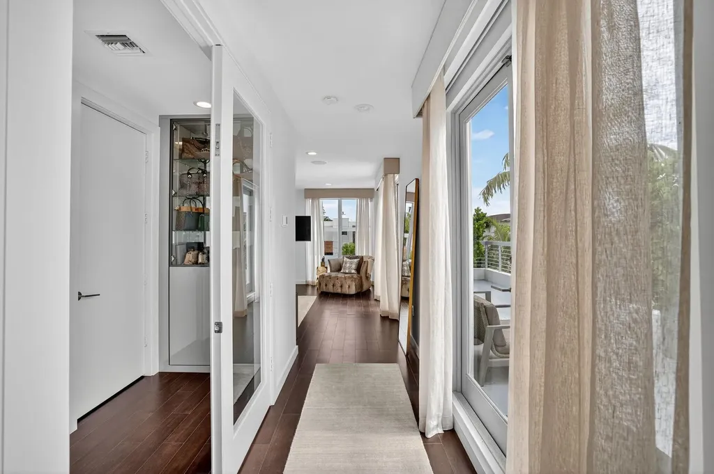 2401 N Atlantic Boulevard Fort Lauderdale FL 33305