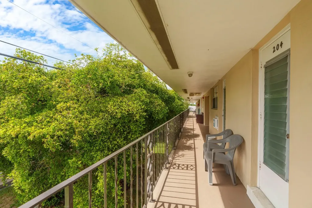 2106 NE 56th Court Fort Lauderdale FL 33308