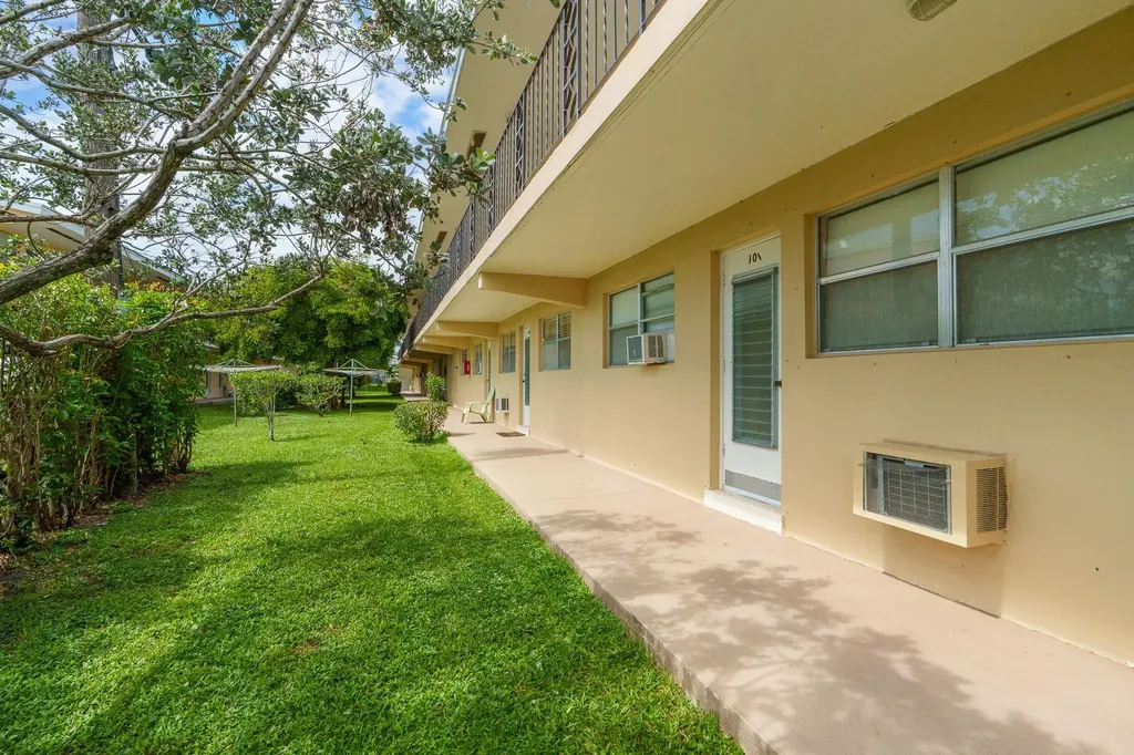 2106 NE 56th Court Fort Lauderdale FL 33308