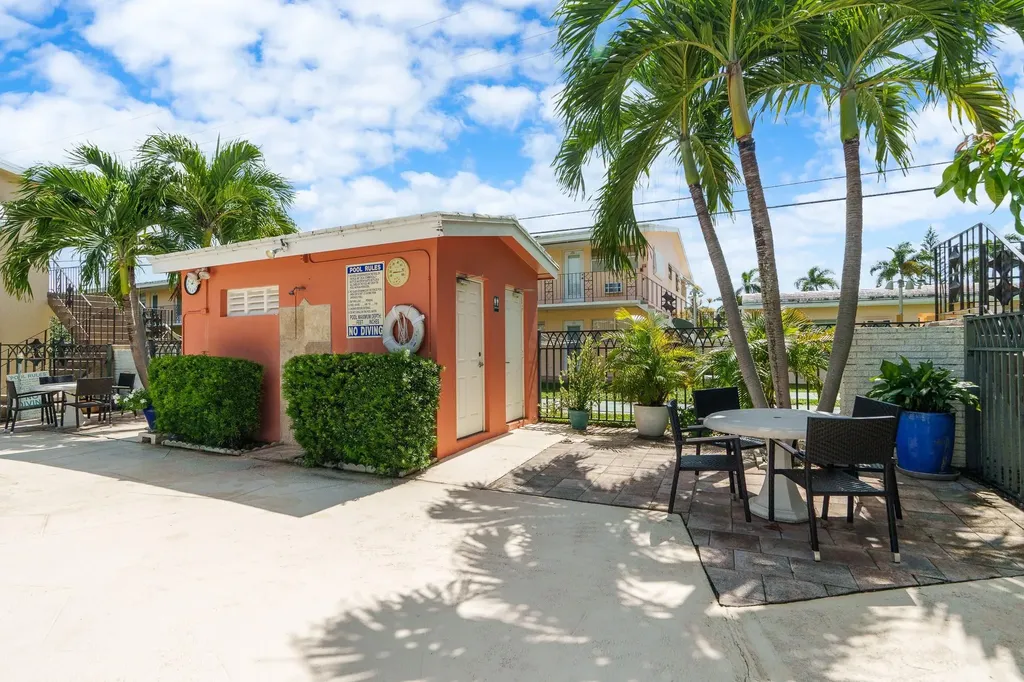 2106 NE 56th Court Fort Lauderdale FL 33308