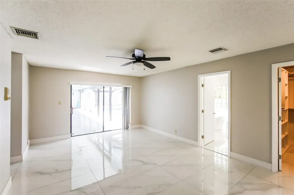 9468 NW 2nd Street Coral Springs FL 33071