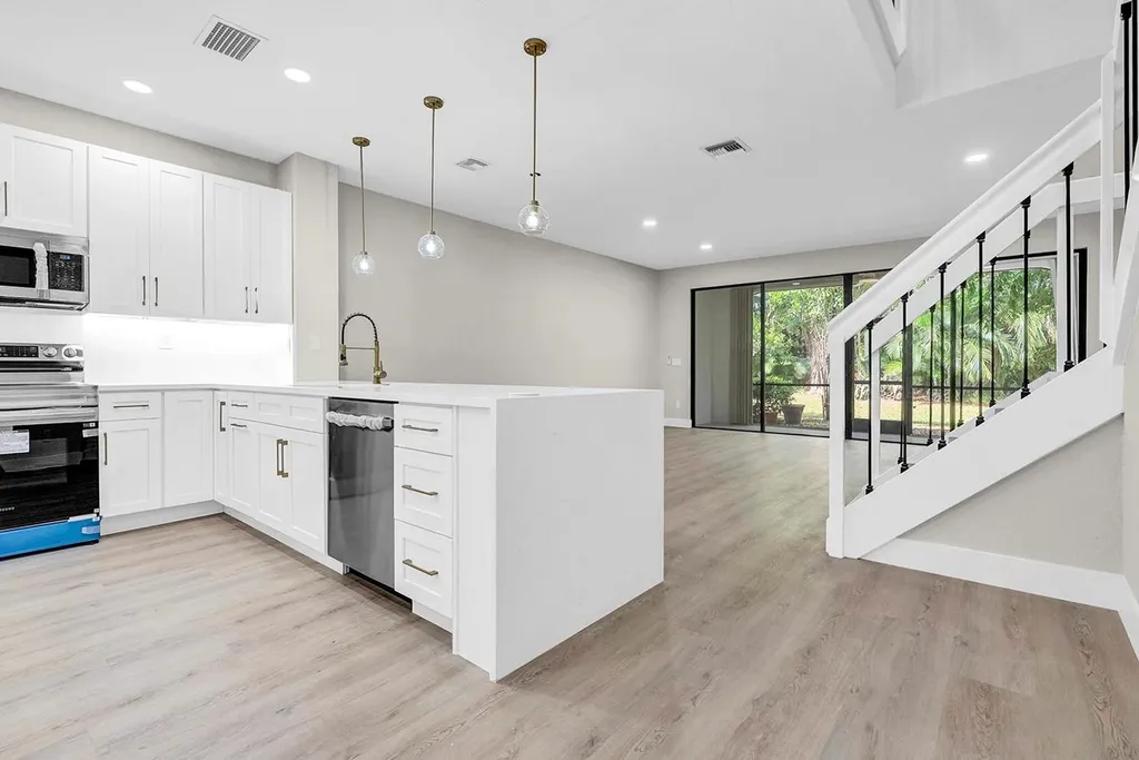 6366 Longboat Lane Boca Raton FL 33433