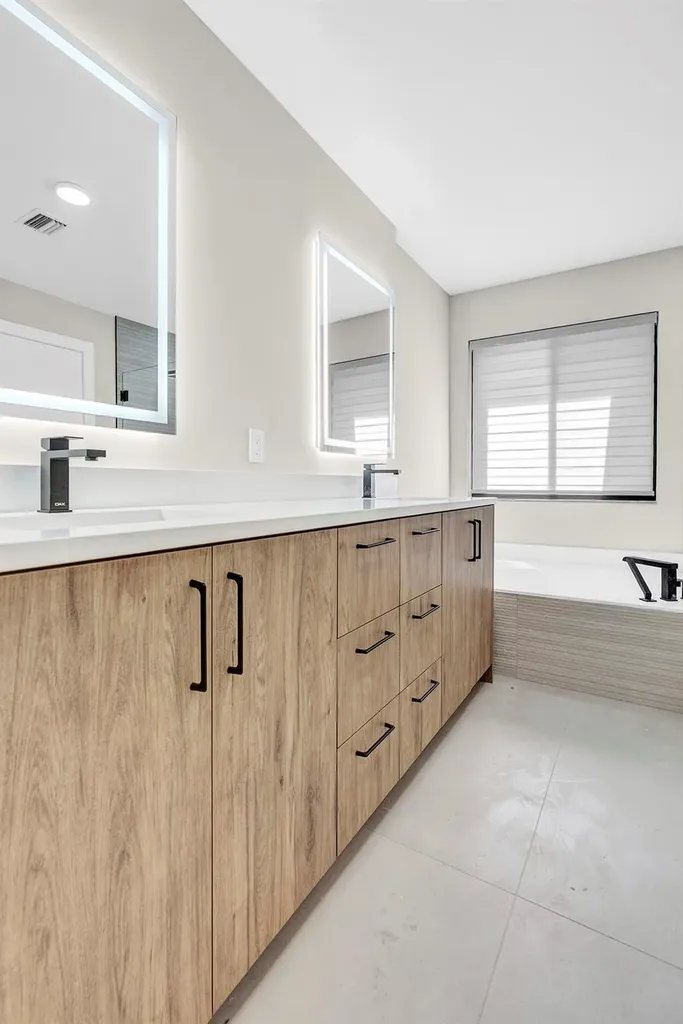 6366 Longboat Lane Boca Raton FL 33433