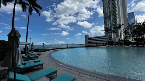 650 NE 32nd Street Miami FL 33137