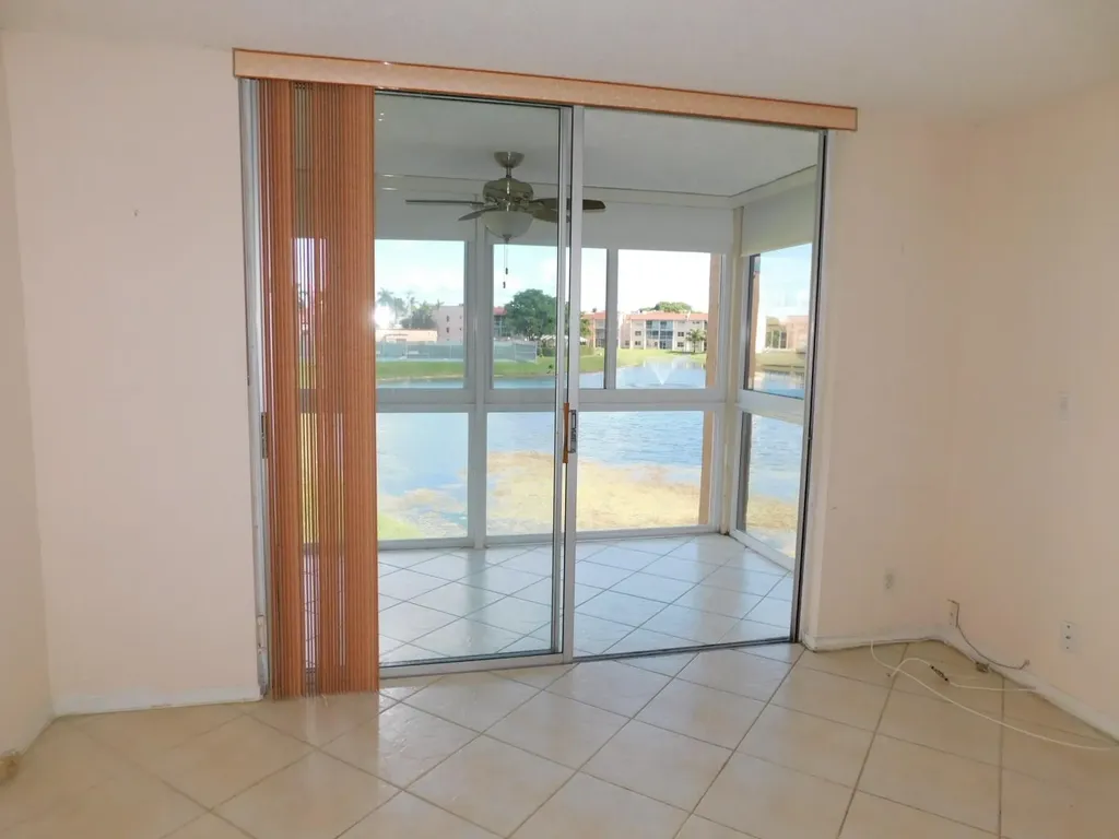 9580 Sunrise Lakes Boulevard Sunrise FL 33322