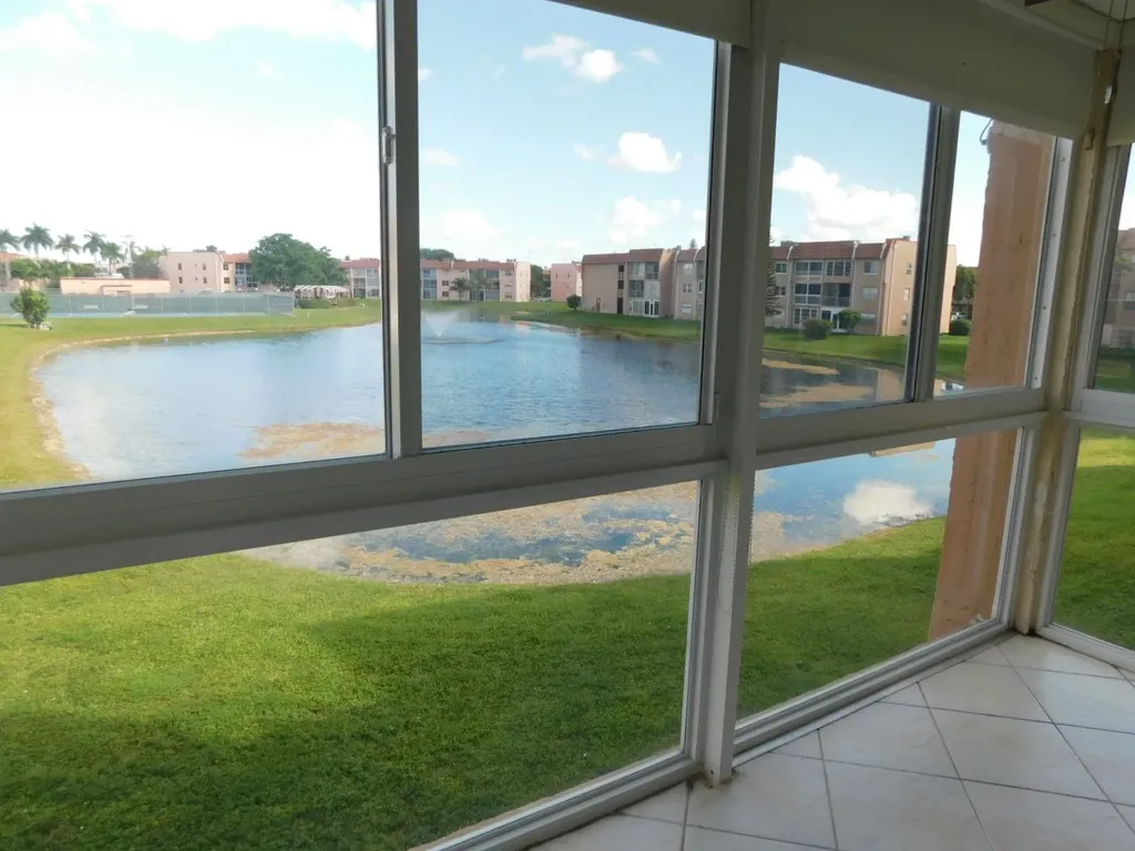 9580 Sunrise Lakes Boulevard Sunrise FL 33322