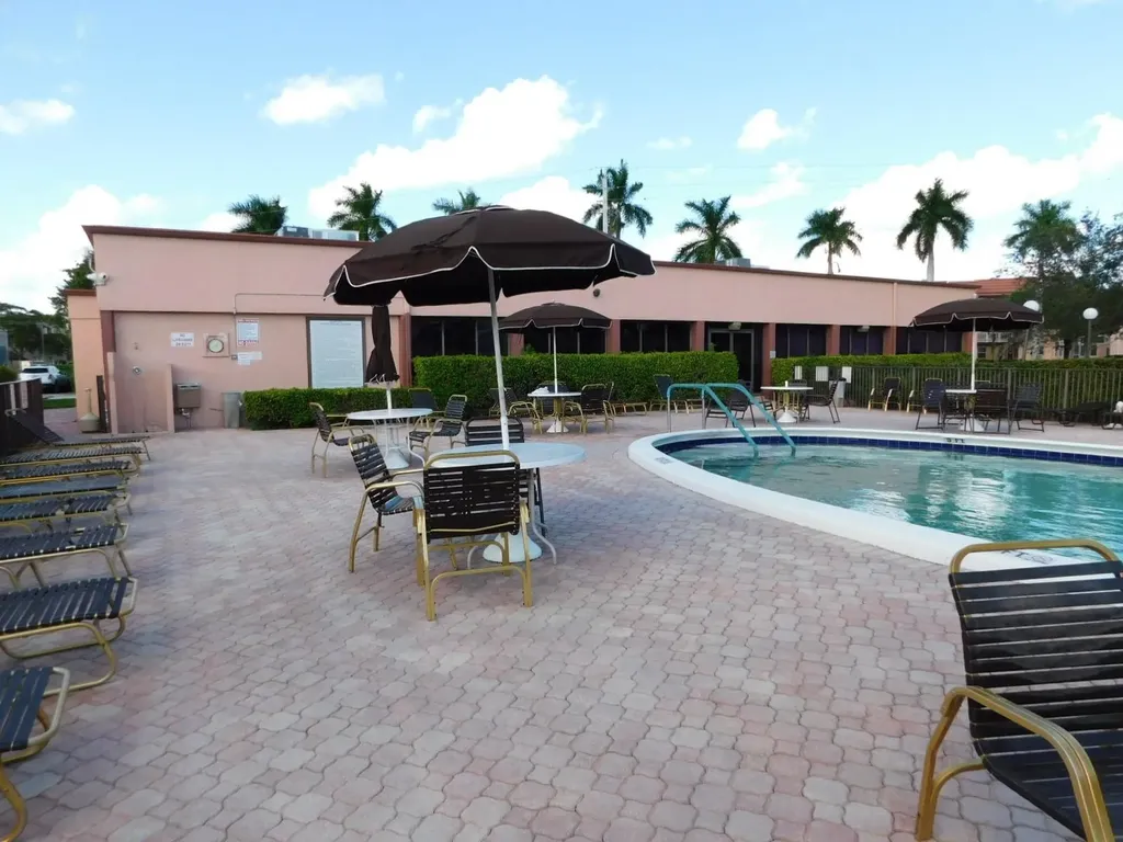 9580 Sunrise Lakes Boulevard Sunrise FL 33322