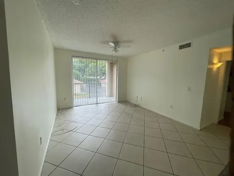 8010 N Nob Hill Road Tamarac FL 33321