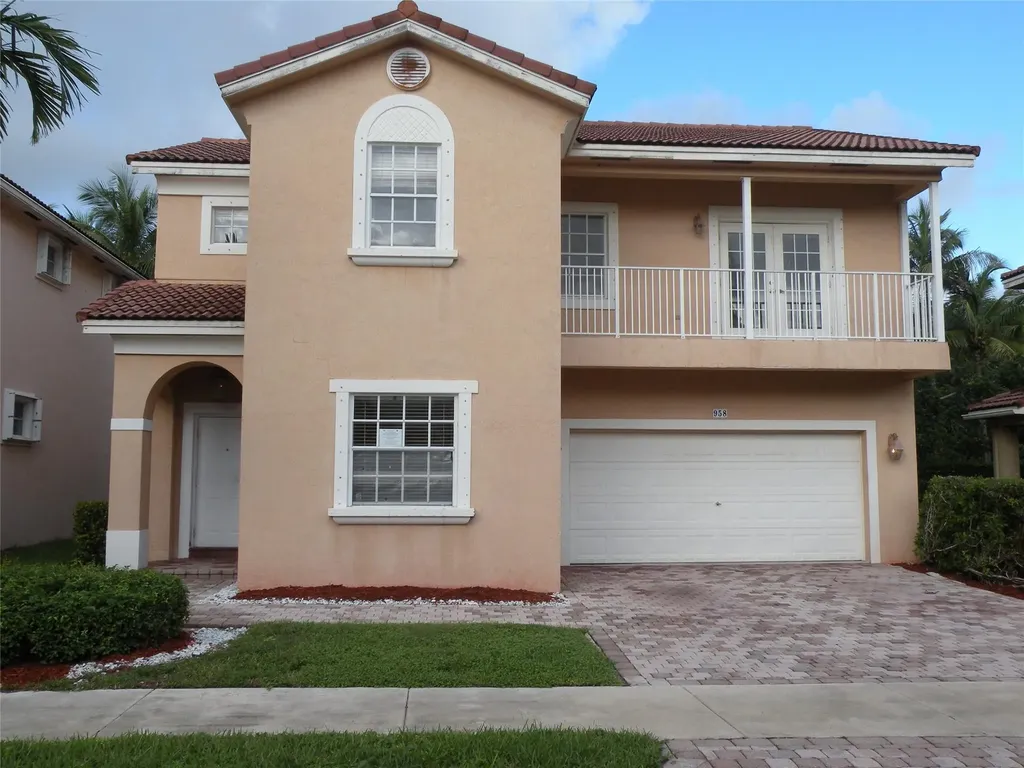 958 NW 127th Avenue Coral Springs FL 33071