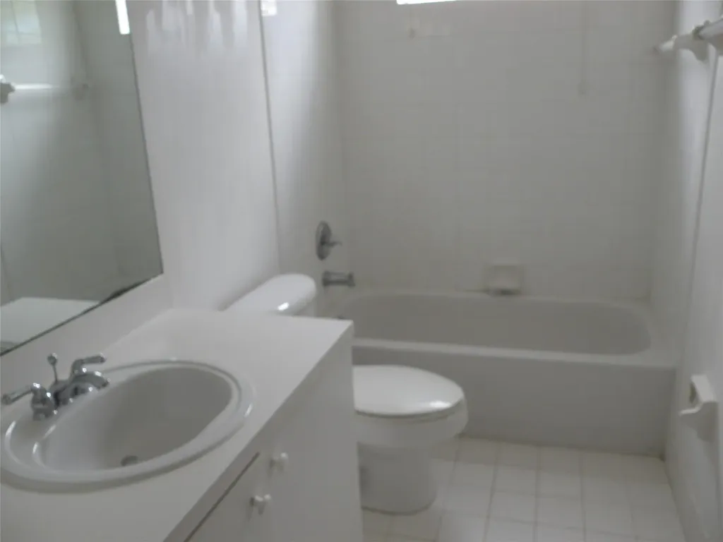 958 NW 127th Avenue Coral Springs FL 33071