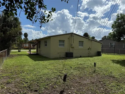 3371 NW 8th Court Lauderhill FL 33311