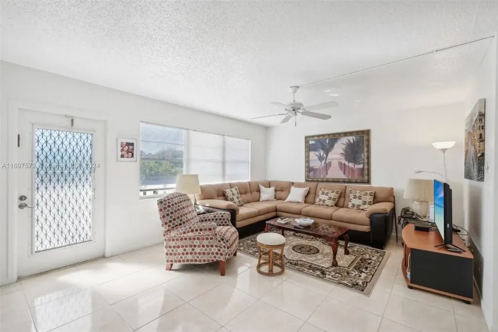 3014 Oakridge A Deerfield Beach FL 33442