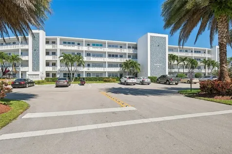 3014 Oakridge A Deerfield Beach FL 33442