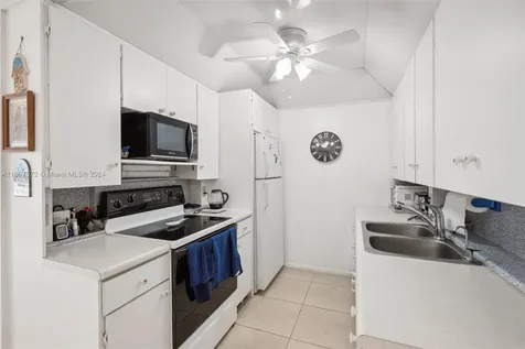3014 Oakridge A Deerfield Beach FL 33442