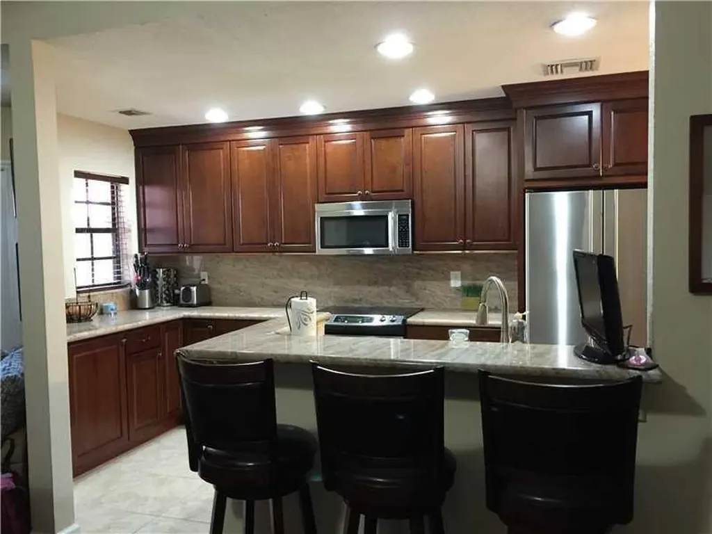 9215 W Sunrise Boulevard Plantation FL 33322