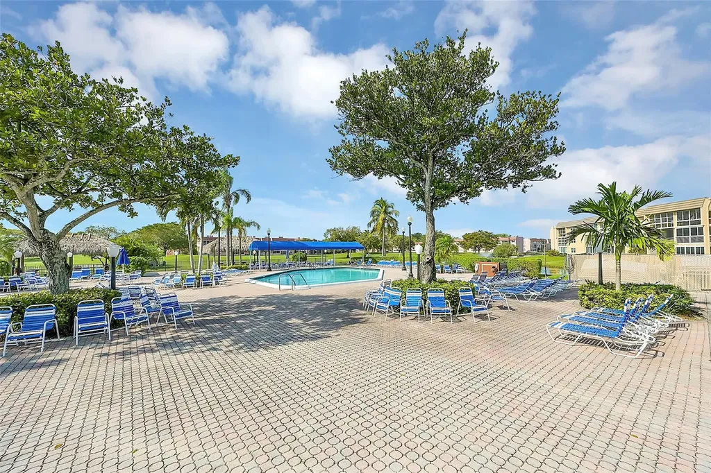 9261 Sunrise Lakes Boulevard Sunrise FL 33322