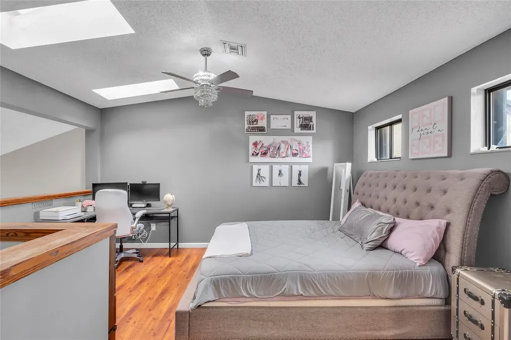 4165 S Pine Island Road Davie FL 33328