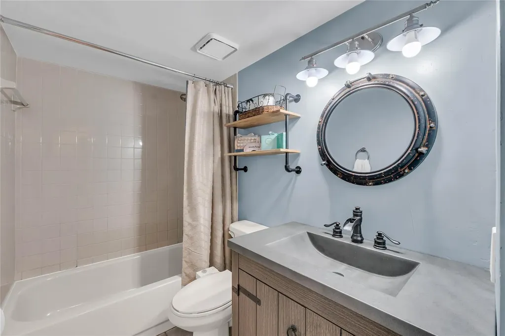 4165 S Pine Island Road Davie FL 33328
