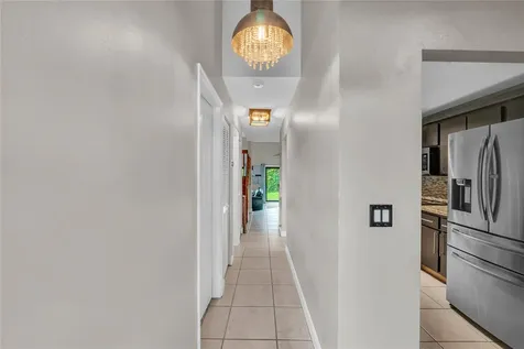 4165 S Pine Island Road Davie FL 33328