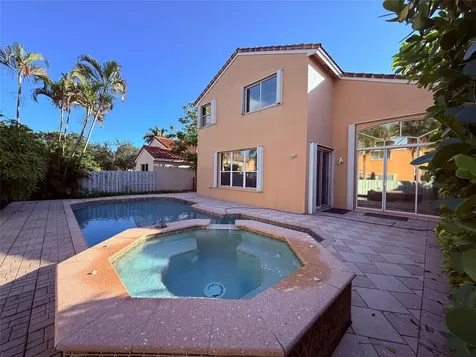 322 SW 193rd Avenue Pembroke Pines FL 33029