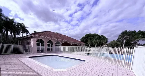 322 SW 193rd Avenue Pembroke Pines FL 33029