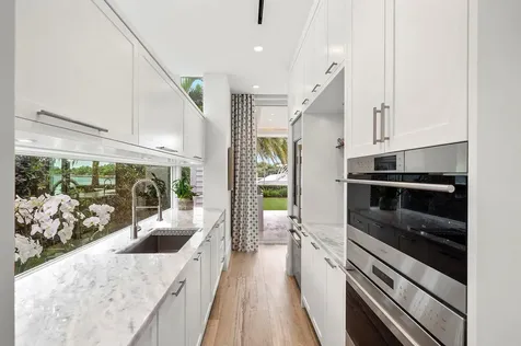 1900 Intracoastal Drive Fort Lauderdale FL 33305