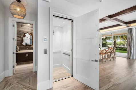 1900 Intracoastal Drive Fort Lauderdale FL 33305