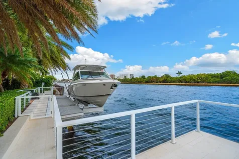 1900 Intracoastal Drive Fort Lauderdale FL 33305
