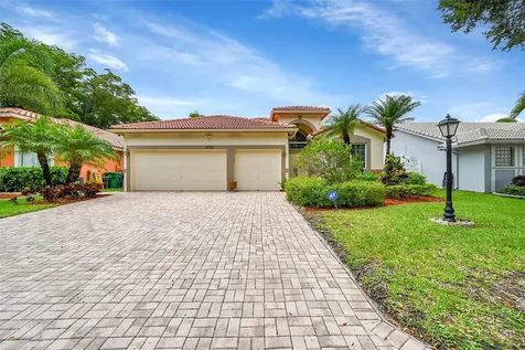 5791 NW 48th Drive Coral Springs FL 33067