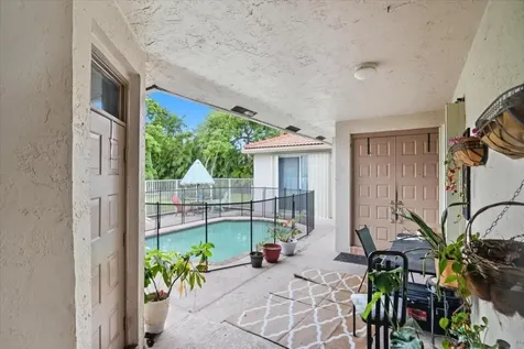7631 NW 87th Terrace Tamarac FL 33321