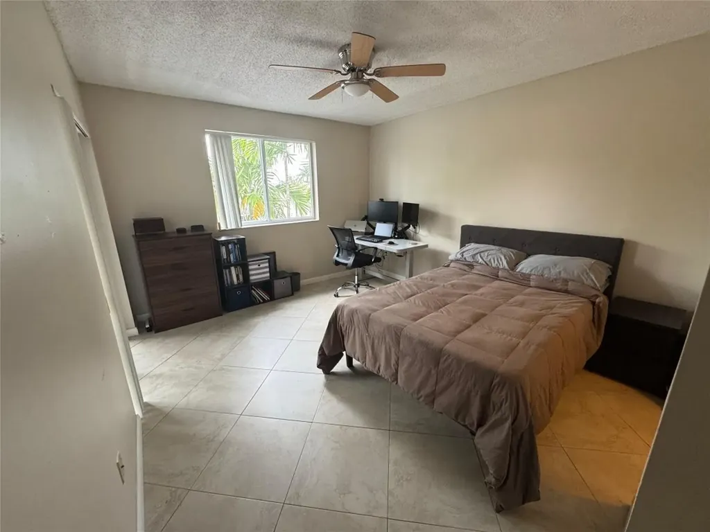 2600 S University Drive Davie FL 33328