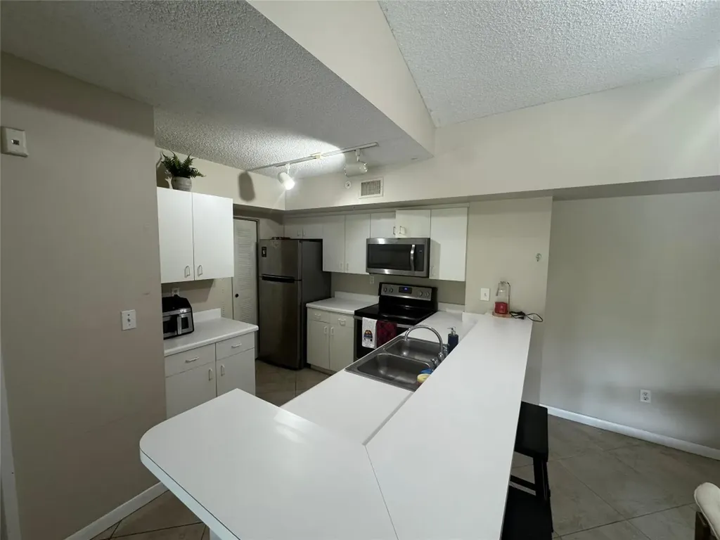 2600 S University Drive Davie FL 33328