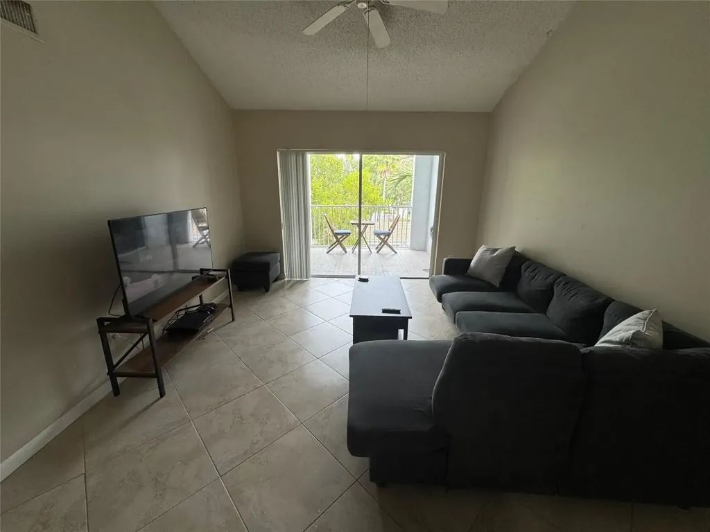 2600 S University Drive Davie FL 33328