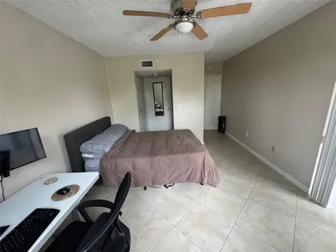 2600 S University Drive Davie FL 33328