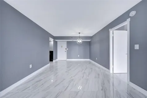 1100 Saint Charles Place Pembroke Pines FL 33026