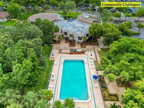 1100 Saint Charles Place Pembroke Pines FL 33026