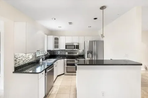 2906 NW 9th Terrace Wilton Manors FL 33311