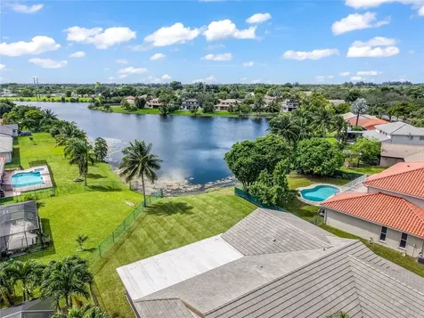 15600 Huntridge Road Davie FL 33331