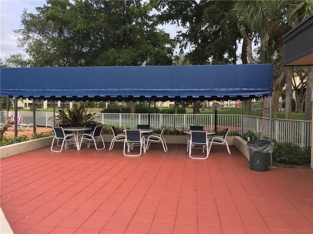 2059 SW 15th Street Deerfield Beach FL 33442