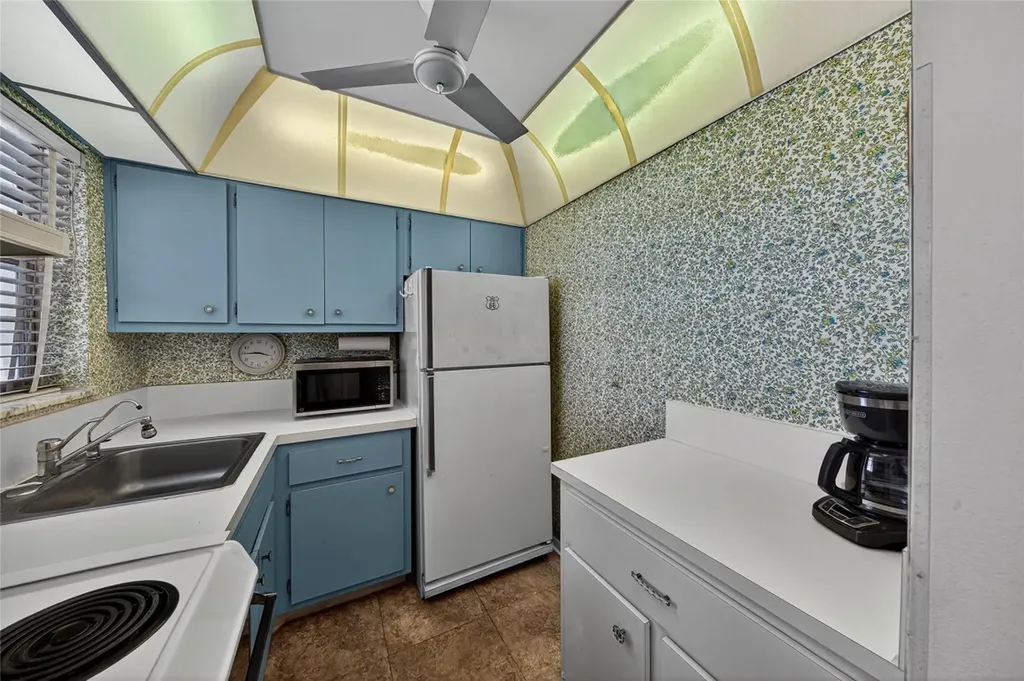 2751 E Golf Boulevard Pompano Beach FL 33064