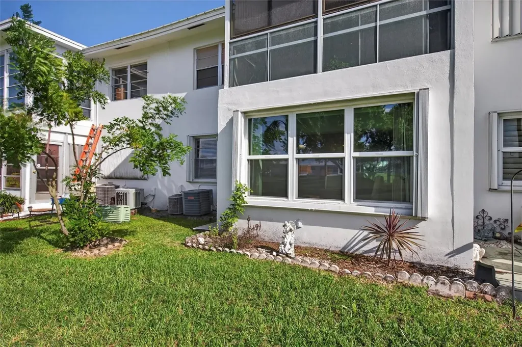 2751 E Golf Boulevard Pompano Beach FL 33064