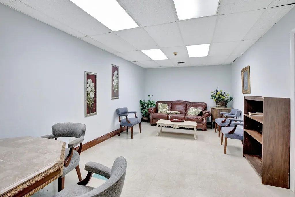 4505 NW 103rd Avenue Sunrise FL 33351