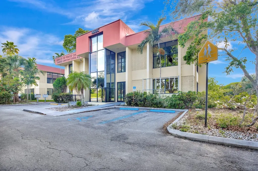 4505 NW 103rd Avenue Sunrise FL 33351