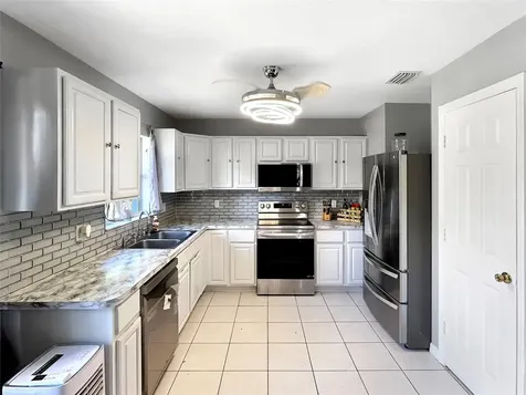 3043 SE Banyan Street Stuart FL 34997