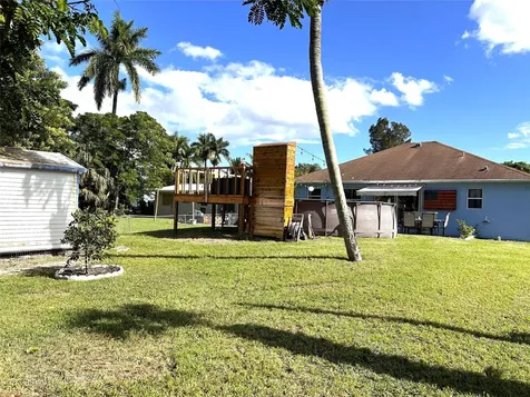 3043 SE Banyan Street Stuart FL 34997