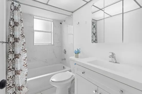 1830 SW 81st. Avenue North Lauderdale FL 33068