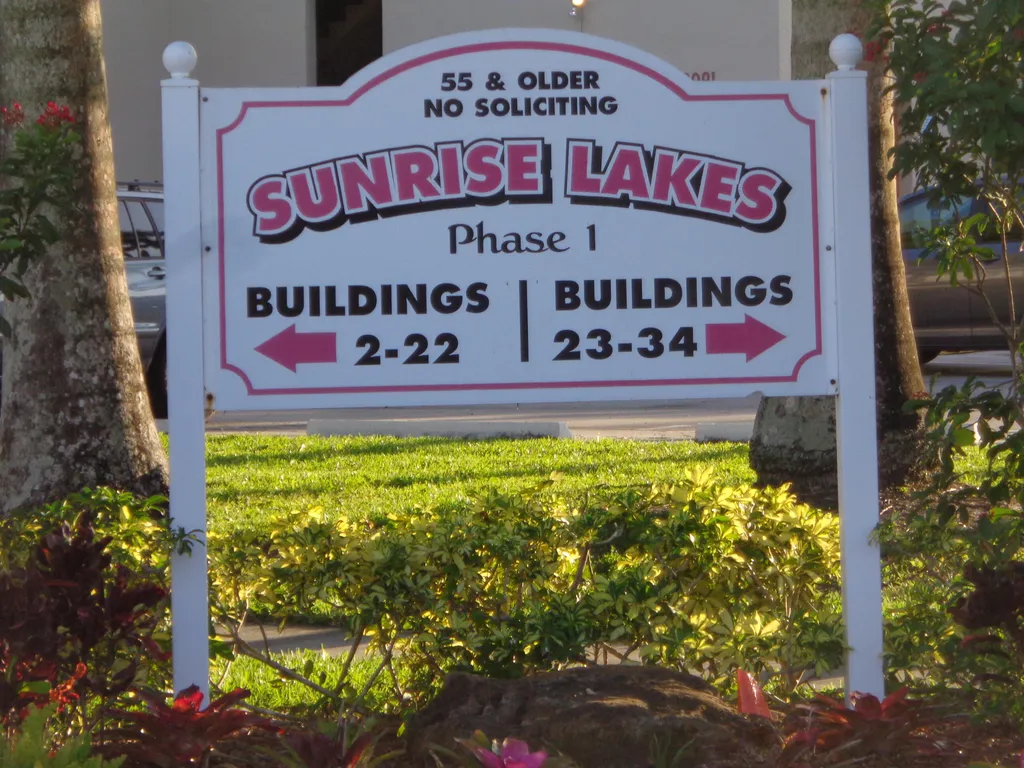2831 E Sunrise Lakes Drive Sunrise FL 33322