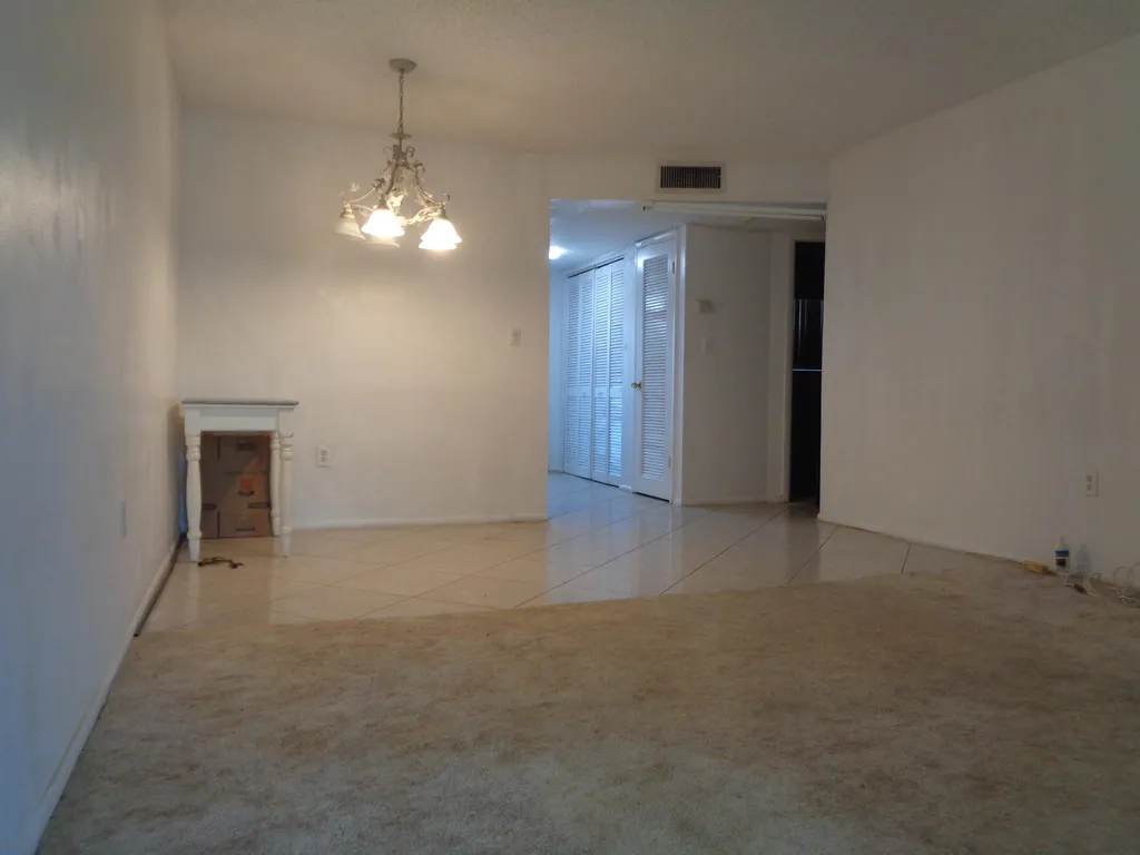 2831 E Sunrise Lakes Drive Sunrise FL 33322