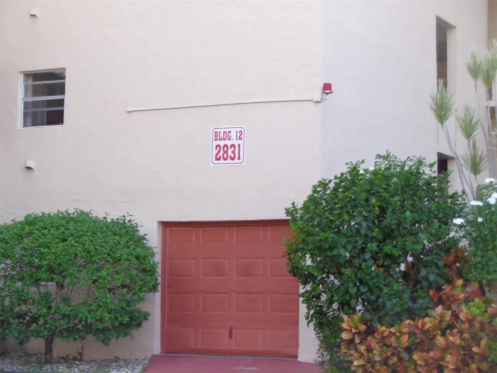 2831 E Sunrise Lakes Drive Sunrise FL 33322
