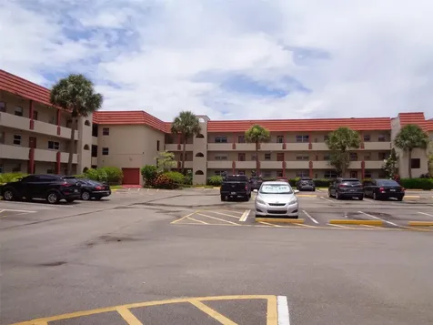 2831 E Sunrise Lakes Drive Sunrise FL 33322